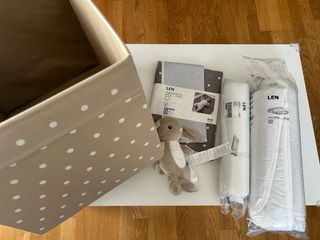 Edredon+almohada+cambiador+ caja+peluche bebé ikea
