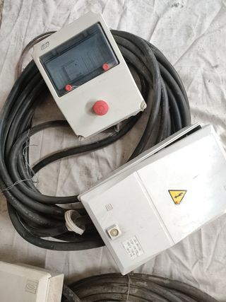 Cuadro interruptor de emergencia 