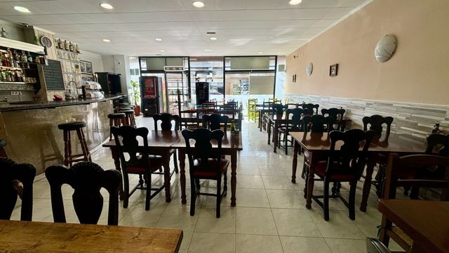 R-7938137 Traspaso Bar Restaurante Sant Antoni