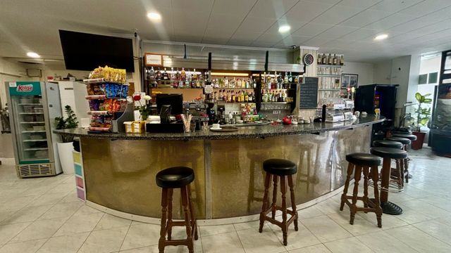 R-7938137 Traspaso Bar Restaurante Sant Antoni