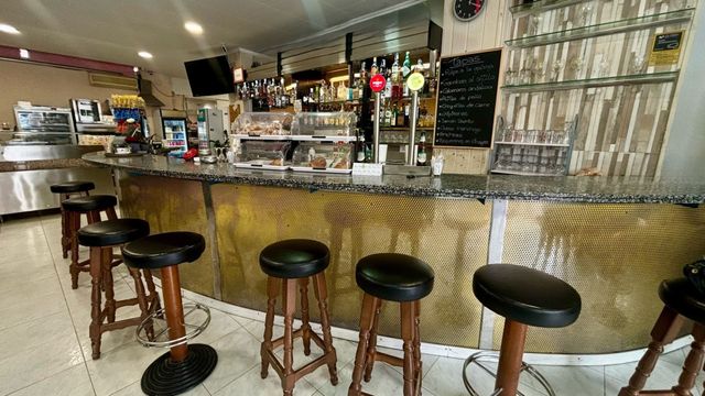 R-7938137 Traspaso Bar Restaurante Sant Antoni