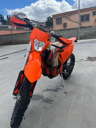 Moto ktm 450 exc-f del año 2019