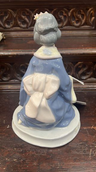 FIGURA MUJER ORIENTAL
NADAL