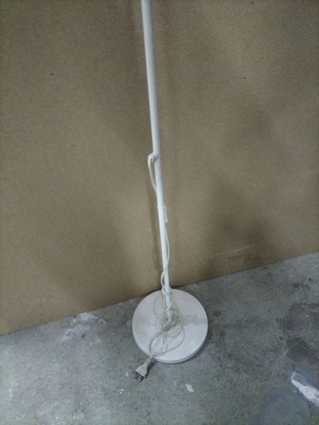 Lampara de pie 