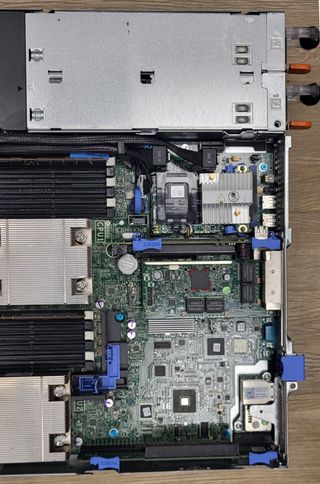 Servidor Dell PowerEdge 420