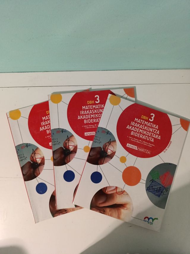 Libros de matemáticas académicas DBH3