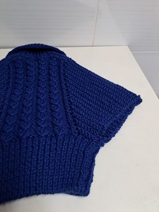 Toquilla baserri eskuz egina