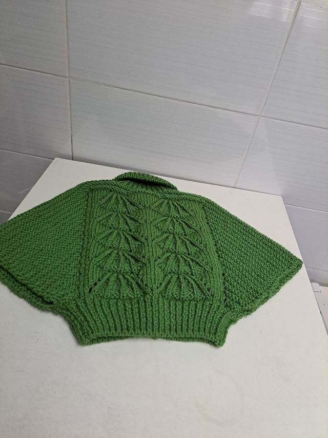 Toquilla baserri eskuz egina