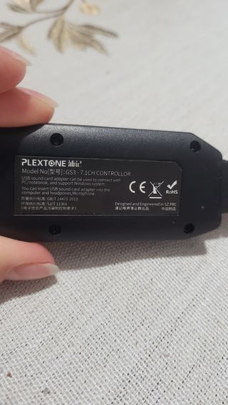Tarjeta de sonido externa con caja