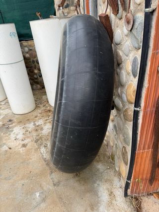 Neumatico tractor piscina