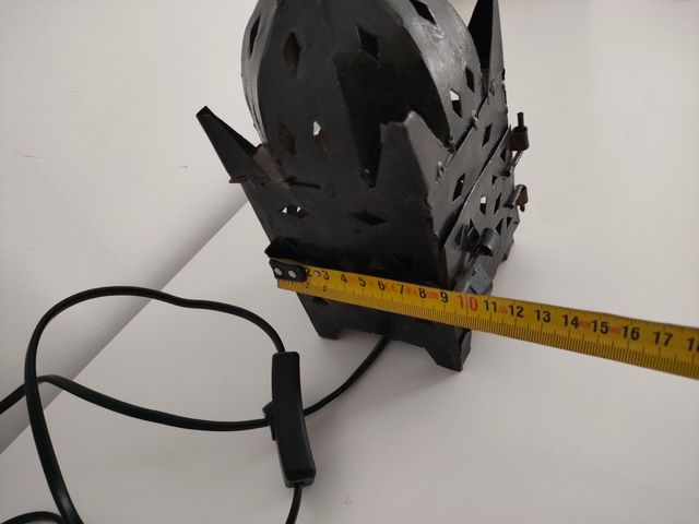 Farol de forja artesanal