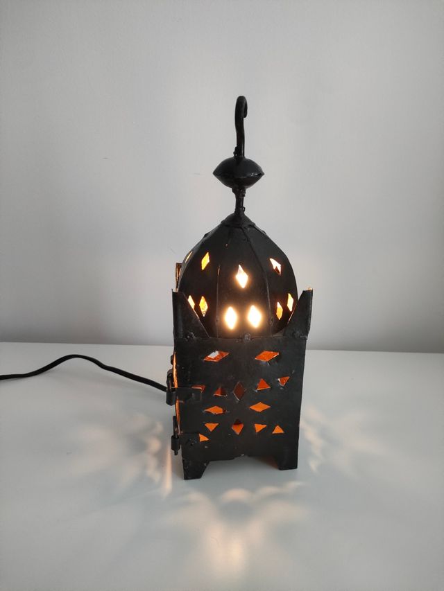 Farol de forja artesanal