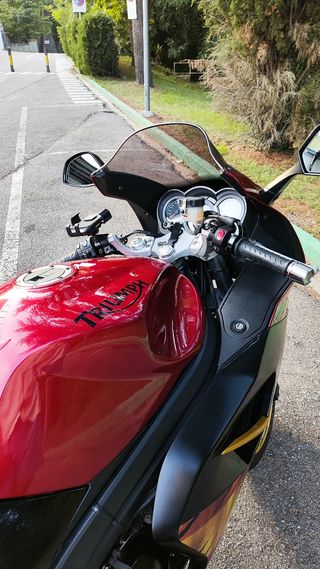 Triumph Sprint ST 1050