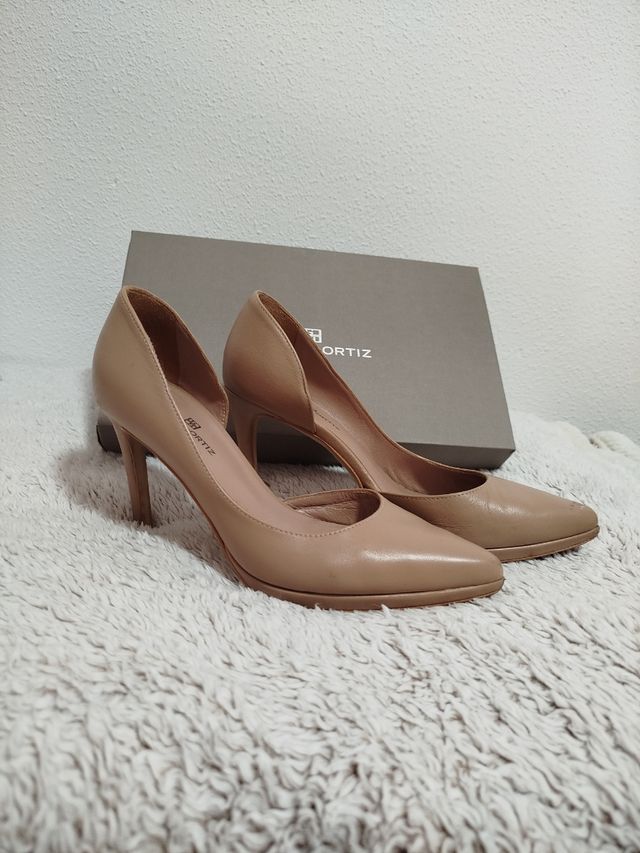 Zapatos núm. 36. Gloria Ortiz.