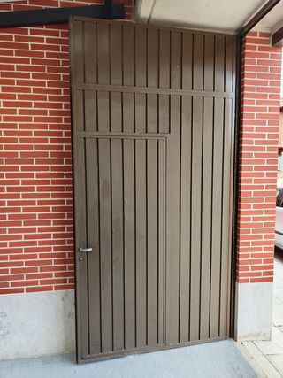 Trasera Galvanizada Marrón 