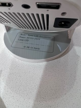 MINI PROYECTOR MAGCUBIC HY300 y funda d transporte