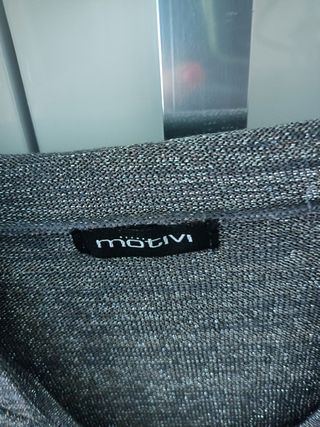 Maglia con cappuccio Motivi 