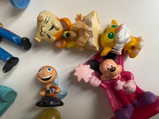 Lote de figuras, muñecos y otros
