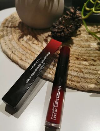 Pintalabios love me liquid lipcolor MAC 