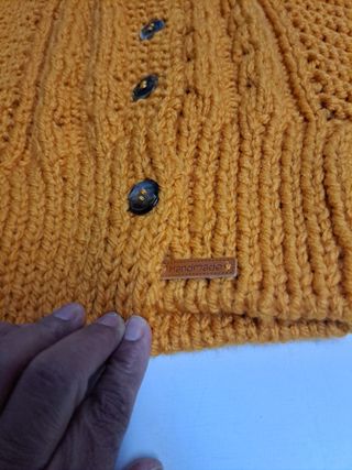 Toquilla baserri eskuz egina