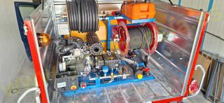 EQUIPO DE DESATASCO Y LIMPIEZA EN REMOLQUE