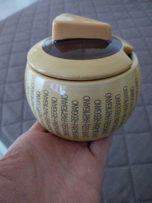 Parmareggio formaggiera