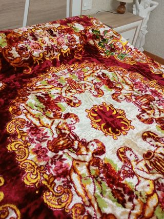 Colcha de terciopelo antigua nueva