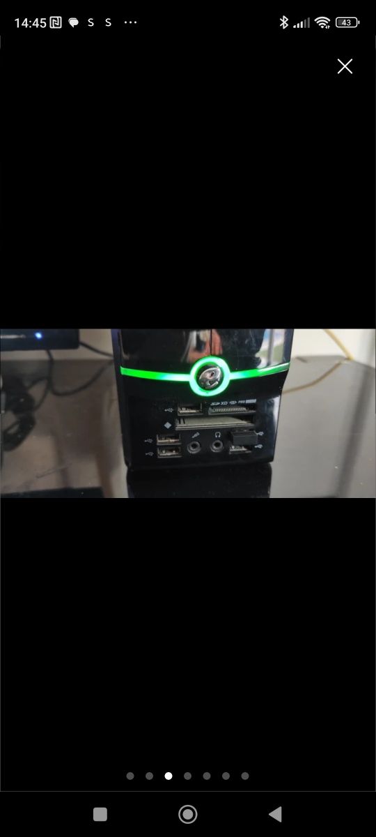 Ordenador de sobremesa con monitor