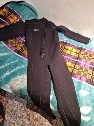 Traje neopreno mujer. Lo he usado dos veces. 