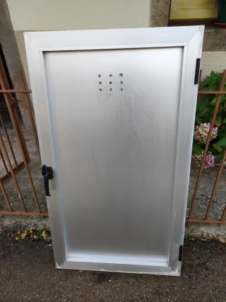 Puerta aluminio plata