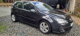 Volkswagen Golf 2004
