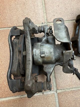 Pinza de freno ford transit trasera 2017