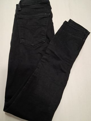 Levis super skinny 