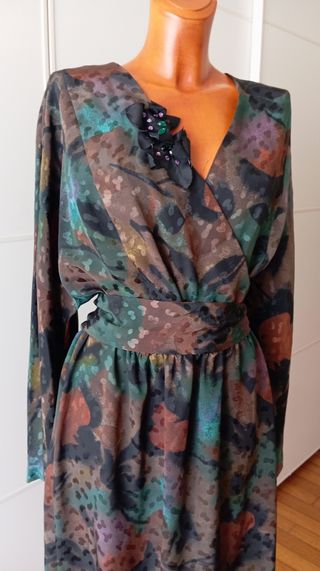 Vestido vintage en tonos tierra