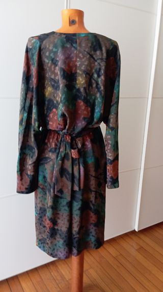 Vestido vintage en tonos tierra