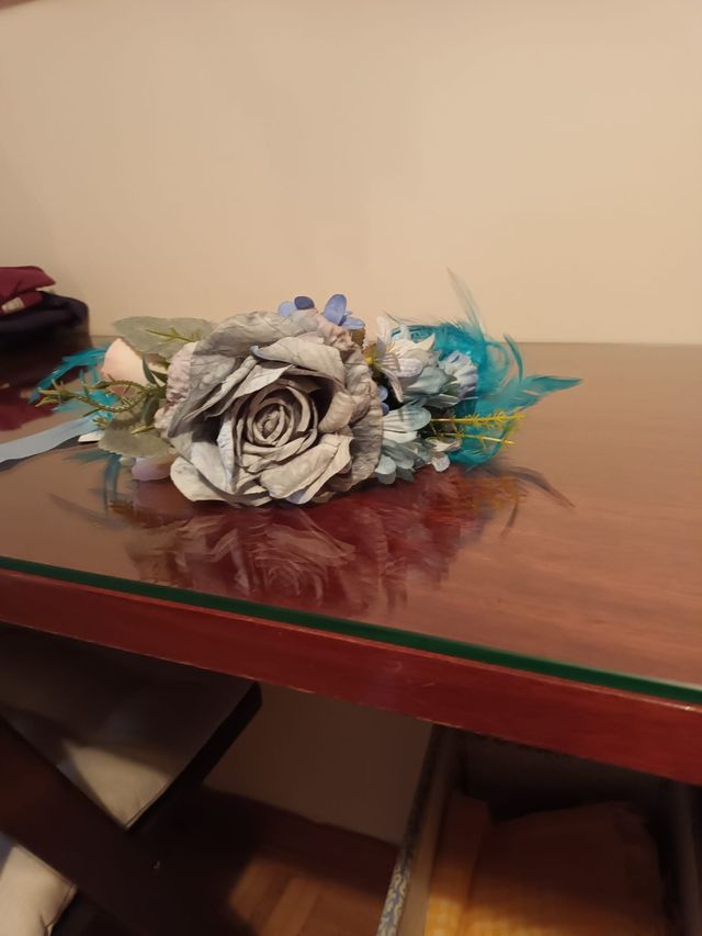 Cinto floral o tocado bodas