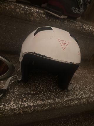 Botas de esquí Salomón xpro 80 con casco y gafas