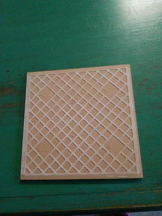 Mattonella dipinta a mano