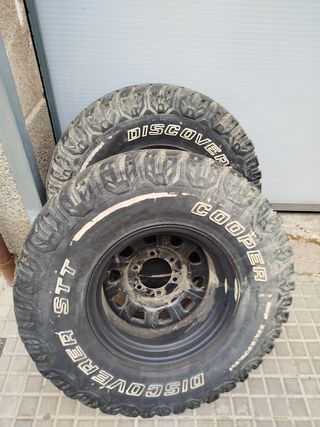 Llantas 15" y neumáticos todoterreno