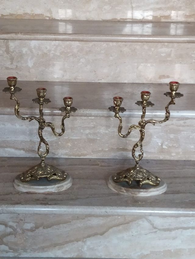 Candelabros de bronce