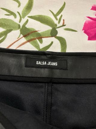 Falda pantalon cuero