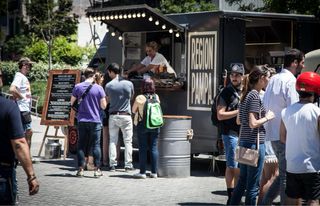 Vendo Foodtruck precio negociable 