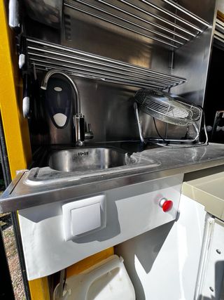 Vendo Foodtruck precio negociable 