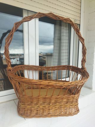 Cesta de mimbre