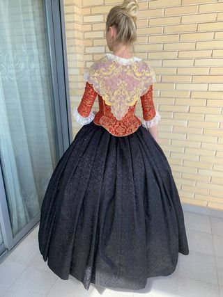 Traje de fallera 
