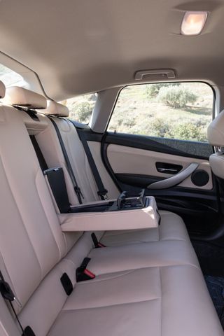Alquiler De Coche Para Boda o Eventos Similares