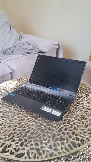Portátil Acer Aspire 5749 Bien Conservado