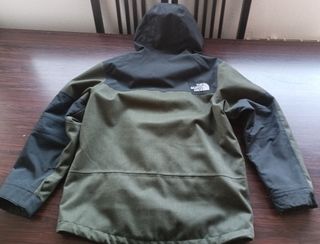 Chaqueta doble The North Face Talla M HyVent Usada