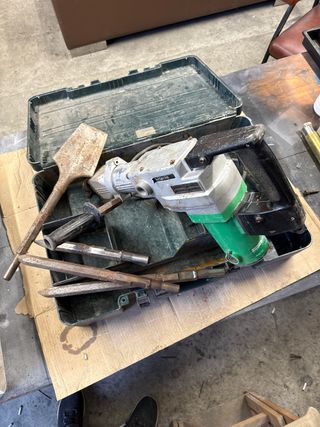 TALADRO HITACHI PERCUTOR