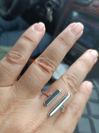 Anillo de acero quirúrgico plateado 